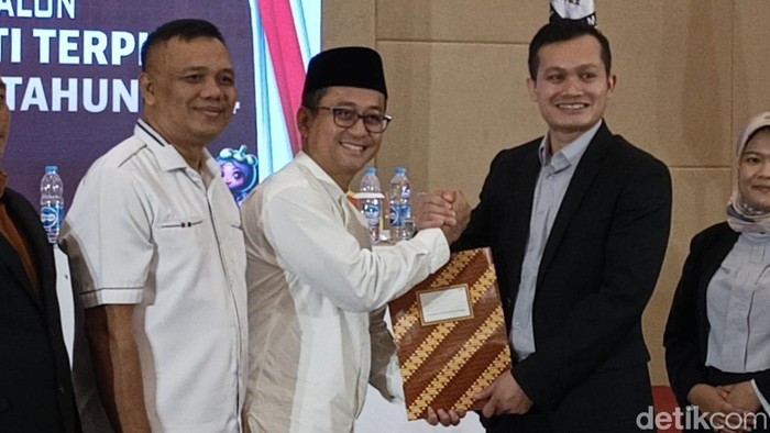 Penetapan Bupati dan Wakil Bupati Tasikmalaya terpilih.