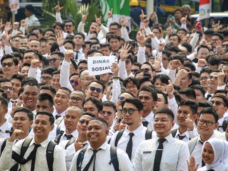 Potret Semringah Ribuan Penerima SK CPNS Pemprov DKI Jakarta