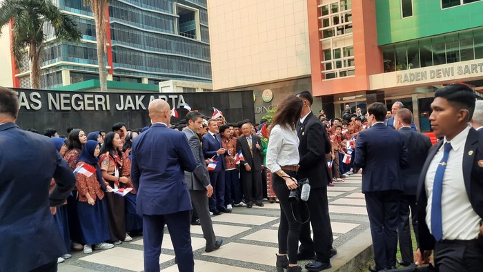 Presiden Macron kunjungi UNJ Presiden Macron kunjungi UNJ