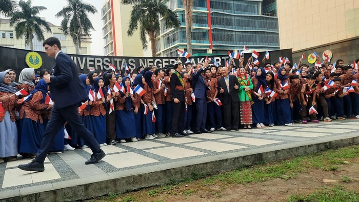Presiden Macron kunjungi UNJ