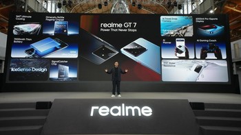 Realme menggelar acara peluncuran global Realme GT 7 Series di Paris, Prancis, menghadirkan Realme GT 7, Realme GT 7T, Realme GT 7 Dream Edition, dan Buds Air 7 Pro. Foto: Realme