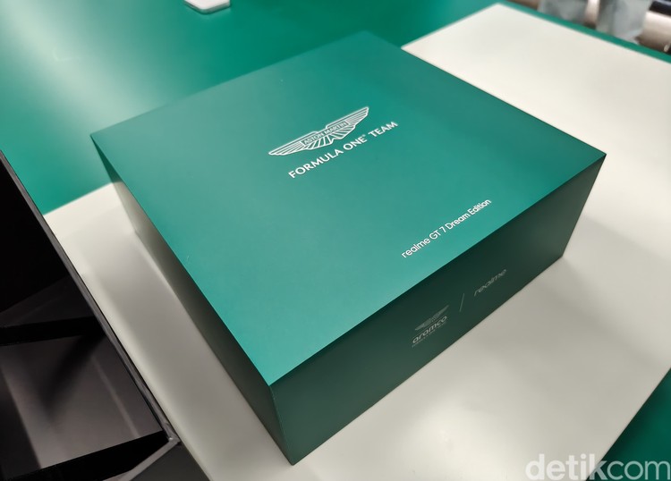 Realme GT 7 Dream Edition Realme GT 7 Dream Edition