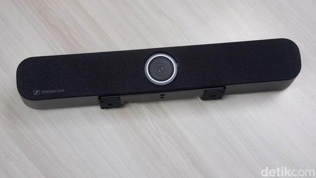 Review Sennheiser TeamConnect Bar S: Solusi All-in-One Ruang Rapat Kecil