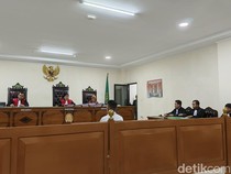 Annar Sampetoding Ajukan Jadi Tahanan Kota karena Alasan Kesehatan