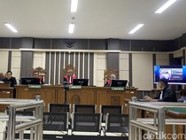 Penyuap Eks Walkot Semarang Ita di Proyek Kursi SD Dituntut 2,5 Tahun Bui