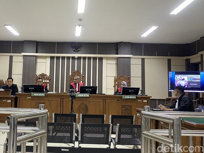 Sidang tuntutan terdakwa Rachmat Utama Djangkar di Pengadilan Tipikor Semarang, Rabu (28/5/2025).