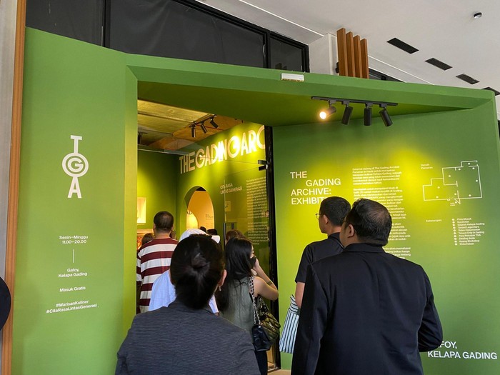 Summarecon menghadirkan program The Archive Gading (TGA) yang bertujuan untuk melestarikan beragam kuliner melalui  dokumentasi dan beragam artefak sebagai saksi perjalanan kuliner para pelaku usaha makanan di Kelapa Gading yang telah eksis sejak lama.