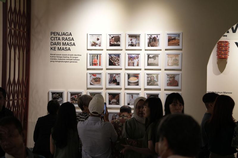 Summarecon menghadirkan program The Archive Gading (TGA) yang bertujuan untuk melestarikan beragam kuliner melalui dokumentasi dan beragam artefak sebagai saksi perjalanan kuliner para pelaku usaha makanan di Kelapa Gading yang telah eksis sejak lama.