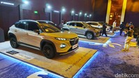 Secara umum, Suzuki Fronx tersedia dalam tiga varian berbeda, yakni GL, GX, dan yang termahal, SGX. Sementara pilihan transmisinya manual dan matik.