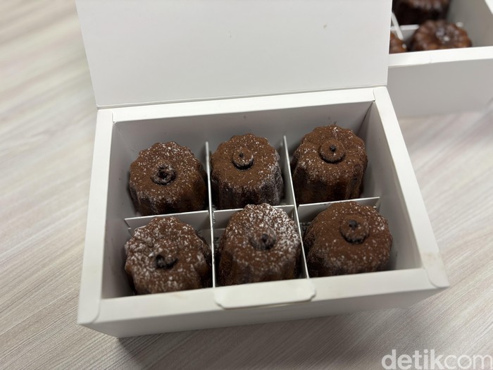 3 Canele Legit Chewy Aneka Rasa dari Original hingga Cokelat! 3 Canele Legit Chewy Aneka Rasa dari Original hingga Cokelat!