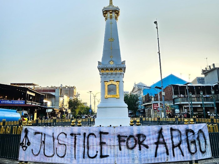 Aksi Kamisan Justice for Argo di Tugu Jogja, Kamis (29/5/2025).