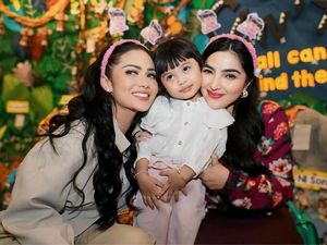 KD dan Ashanty Heboh Dukung Ameena Tampil di Konser Sekolah