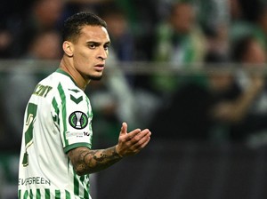 Bahagia di Betis, Antony Pasrah Harus Balik ke MU