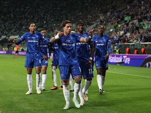 Chelsea Cuma Menunggu Betis Mengendur