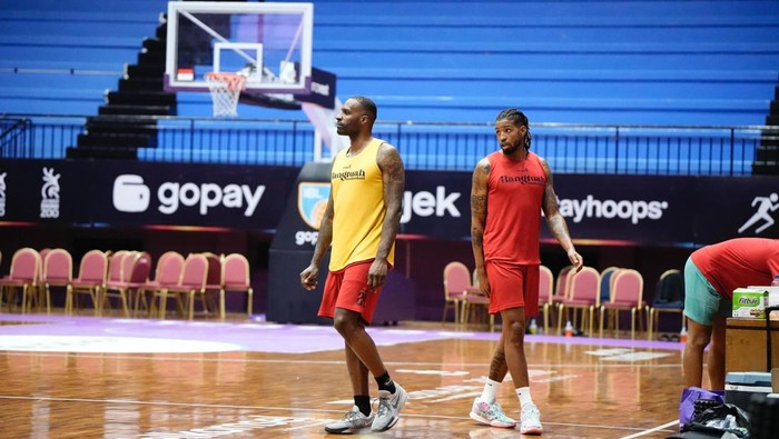 Dua pemain asing baru Hangtuah Jakarta Shabazz Muhammad dan Devin Davis.