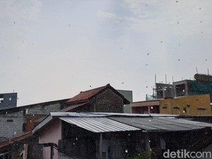 Hujan Turun di Jakut Meski Langit Cerah, Ini Penjelasan BMKG
