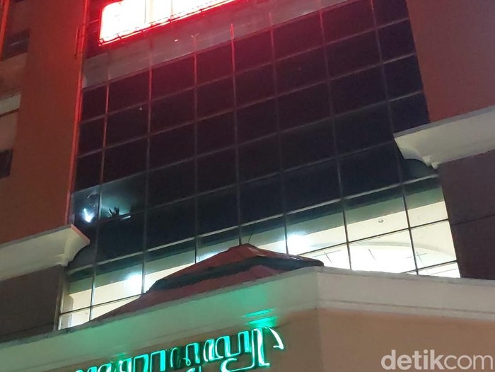 Kebakaran di Foodcourt Solo Grand Mall, Kota Solo, Kamis (29/5/2025) malam.