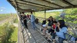 Ramai-ramai Pantau Presiden Macron dari Gardu Pandang Bandara YIA