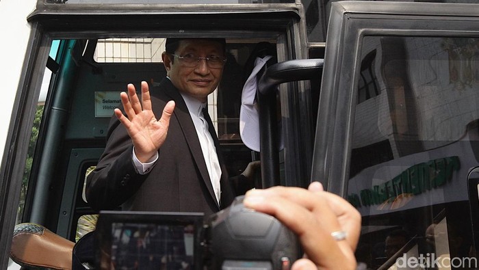 Kemenag resmi memberangkatkan Amirul Haj 2025 ke Mekkah, Kamis (29/5). Menteri agama Nasaruddin akan pimpin rombongan selama 20 hari di Tanah Suci.