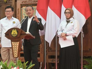 PLN Siap Terangi 780 Ribu Rumah Tangga Lewat Program Lisdes 2025-2029