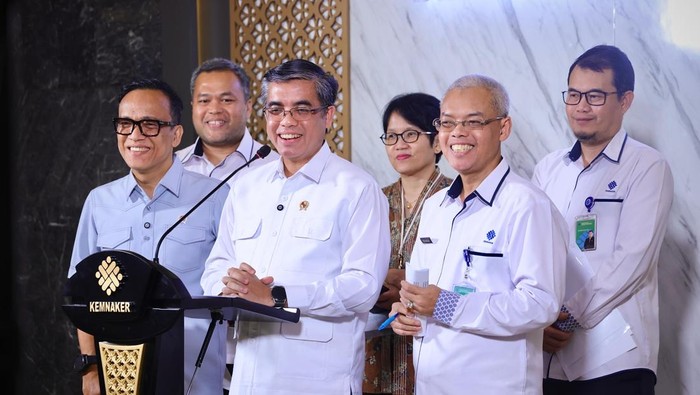 Menteri Ketenagakerjaan Yassierli menerbitkan Surat Edaran (SE) Nomor M/6/HK.04/V/2025 tentang Larangan Diskriminasi dalam Proses Rekrutmen Tenaga Kerja.
