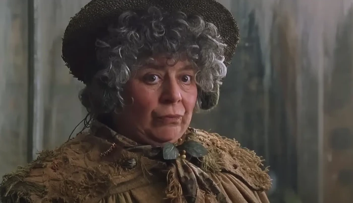 Aktris pemeran Professor Sprout di Harry Potter, Miriam Margolyes.