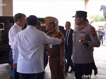 Momen Akrab Prabowo Tepuk Bahu Gubernur Luthfi di Depan Macron
