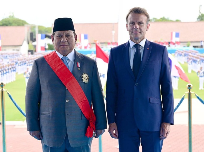 Momen Macron dan Prabowo naik maung inspeksi pasukan (Dok Setpres)
