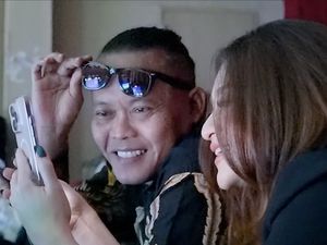 Sule-Natalie Holscher Sentil Netizen yang Nyinyirin Hubungan Mereka