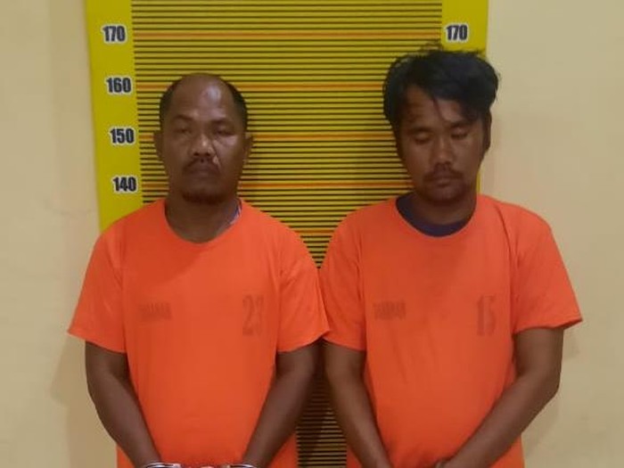 Polda Sumut menangkap 2 tersangka terkait kasus sabu di dalam kuburan Tanjung Balai.