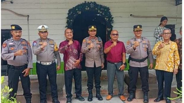 Polres Kampar, Riau melakukan patroli ke sejumlah gereja untuk memberikan rasa aman bagi jemaat yang merayakan Kenaikan Yesus Kristus, Kamis (29/5/2025).