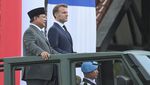 Prabowo Ajak Macron Inspeksi Pasukan di Akmil Magelang Sambil Naik Maung