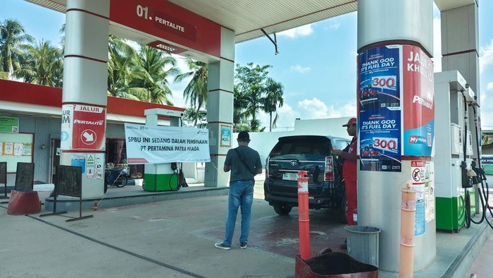 SPBU di Prabumulih diberi sanksi tegas.
