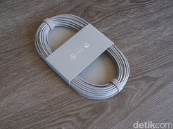 Unboxing Starlink Mini, Lebih Portable dan Terjangkau Kantong