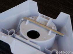 Unboxing Starlink Mini, Lebih Portable dan Terjangkau Kantong