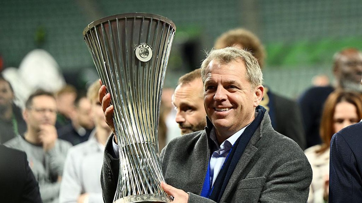 Pemilik Chelsea Todd Boehly akhirnya dapat trofi pertamanya (PA Images via Getty Images/Rafal Oleksiewicz - PA Images)