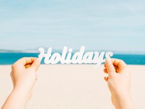 120 Ucapan Selamat Libur Panjang Bahasa Inggris dan Artinya, Happy Holiday!