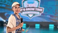 Ajeng Kamaratih lalu masuk ke dunia presenter. Ia menjadi pembawa berita di Liputan 6 Pagi dan Malam di SCTV pada tahun 2007, bergabung dengan RCTI pada 2009 untuk membawakan program Seputar Indonesia, sempat pindah ke Kompas TV, dan masuk Metro TV untuk membawakan program Metro Siang dan Hot Room. (Foto: dok Instagram)