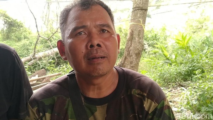 Arnadi saksi mata yang berhasil selamat dati insiden longsor di Gunung Kuda