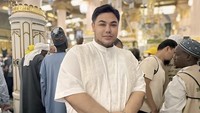 Ivan Gunawan mendapat kesempatan masuk ke Raudhah di Masjid Nabawi. Foto: dok. Instagram Ivan Gunawan