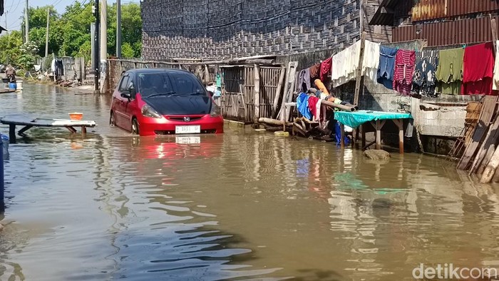 Banjir rob di Sidoarjo