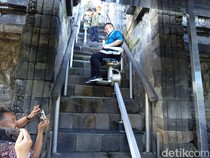 Cara Kerja Stairlift di Candi Borobudur yang Dipasang Saat Kunjungan Macron