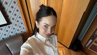 Enzy Storia juga sempat membagikan kabar soal luka di dengkul kanan yang mau dihilangkan dengan cara laser agar tak berbekas. (Foto: dok Instagram)