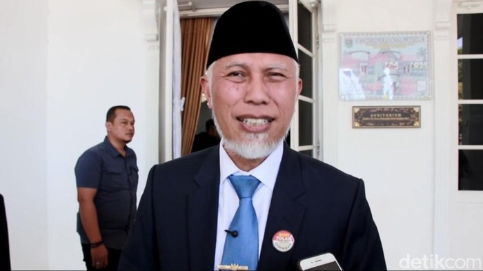 Gubernur Sumbar Mahyeldi. (Foto: Jeka Kampai/detikSumut).