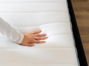 Tidur Nggak Nyenyak Gegara Pegas Kasur Nyembul? Beginii Cara Atasinya