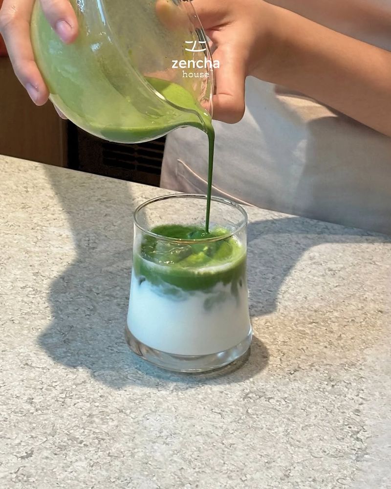kafe matcha di Surabaya