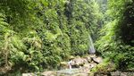 Sensasi Berendam Air Belerang dan Kesejukan Curug Cilengkrang Kuningan