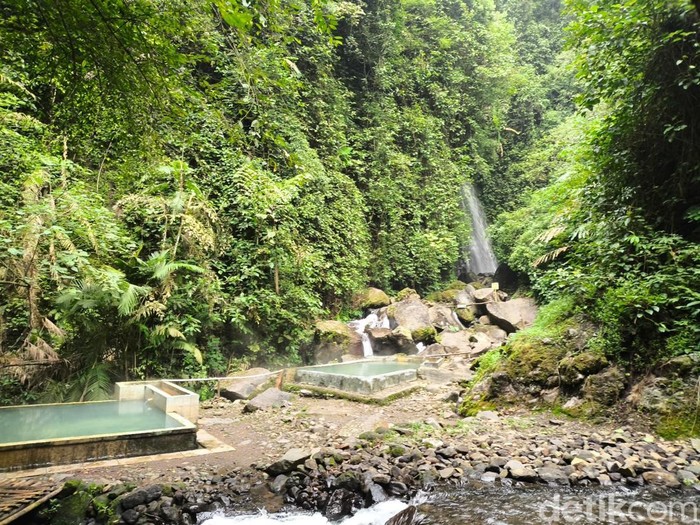 Lembah Cilengkrang, Kuningan.