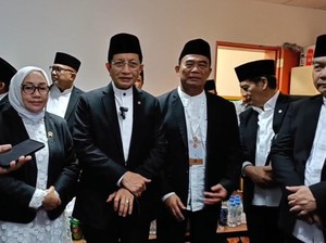 Tiba di Saudi, Menag Ungkap Prabowo Apresiasi Kerja Solid Petugas Haji