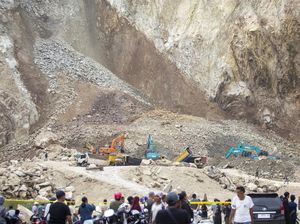 Terungkap Penyebab Tambang Batu Longsor di Cirebon